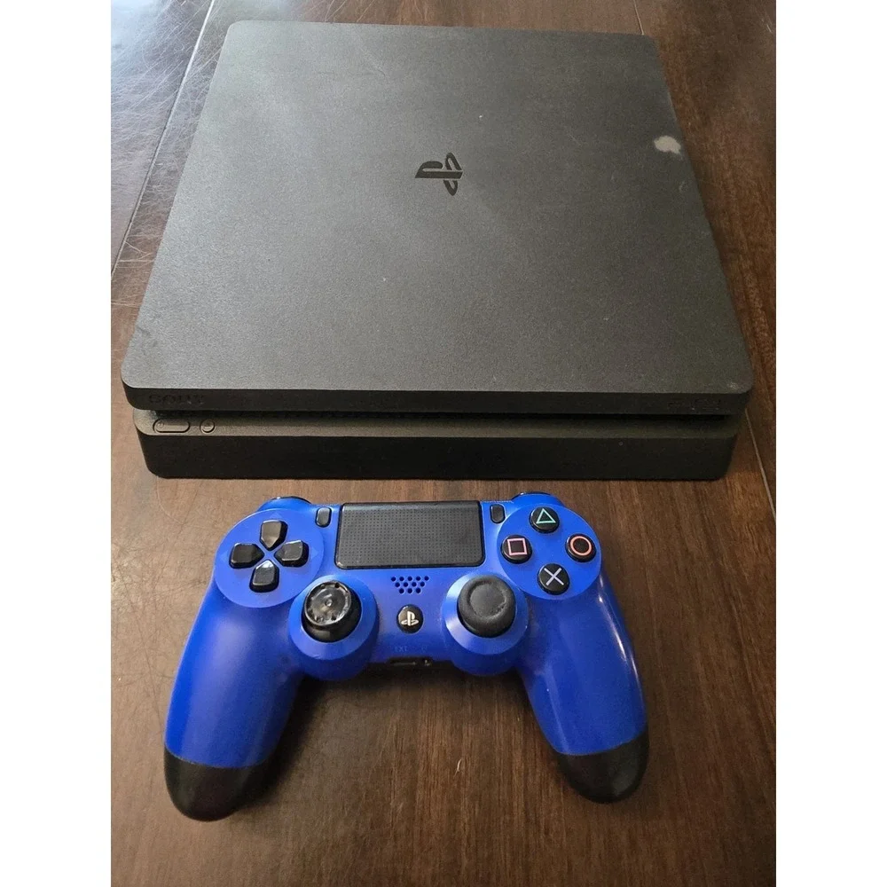 Sony PlayStation 4 Slim 1TB‎ Console Bundle w/ 1 Game TESTED